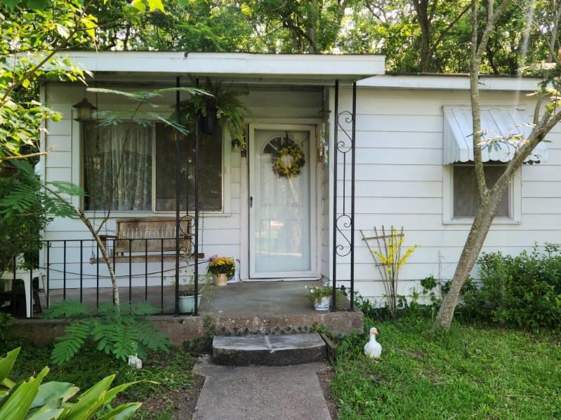 3406 N Winfree