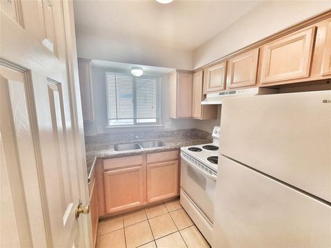 Photo of 1522 Yale Boulevard #18, Houston, TX 77008 (MLS # 43696127)