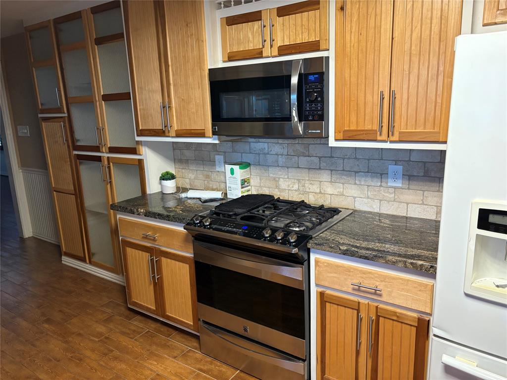 2020 1st Street, Texas City, Texas image 7