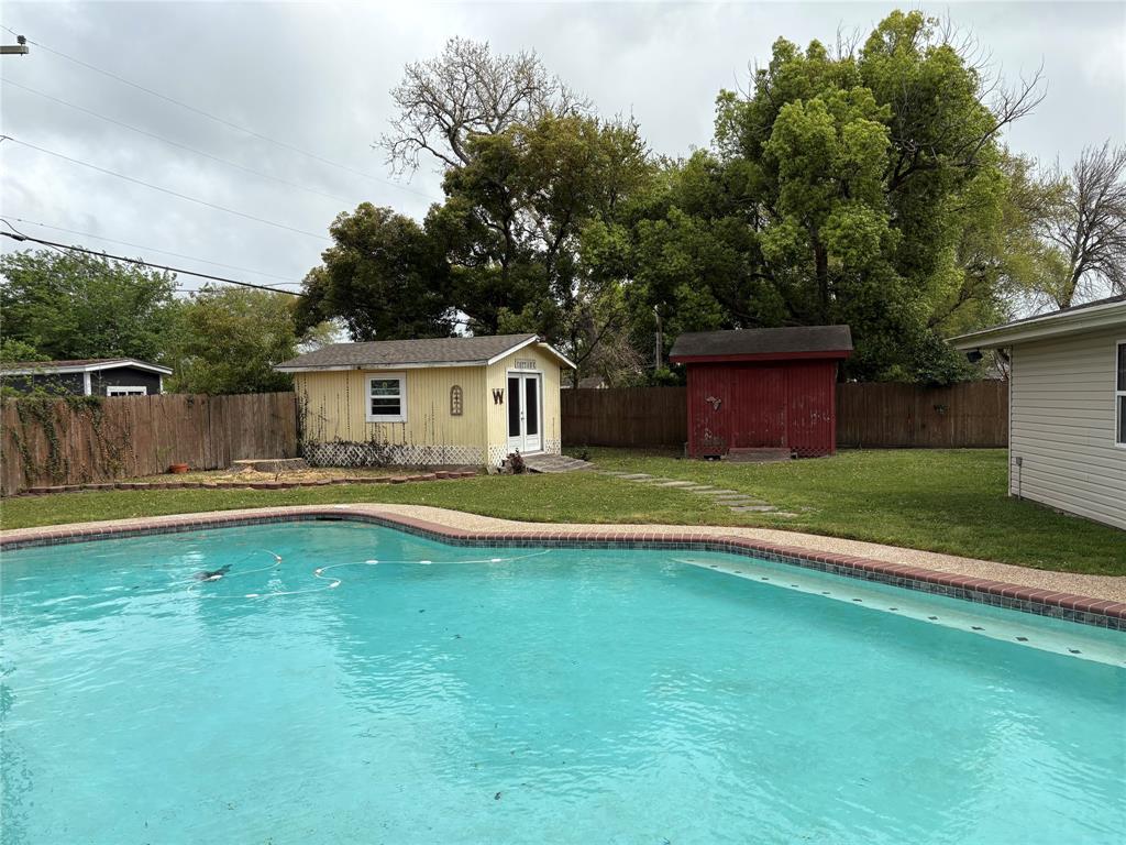 2020 1st Street, Texas City, Texas image 3