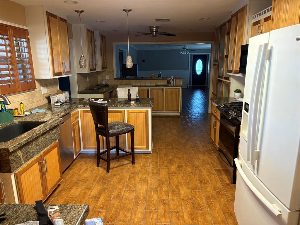 2020 1st Street, Texas City, Texas image 6