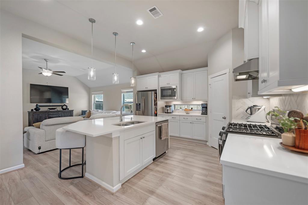 4607 Primrose Valley Lane, Fulshear, Texas image 13