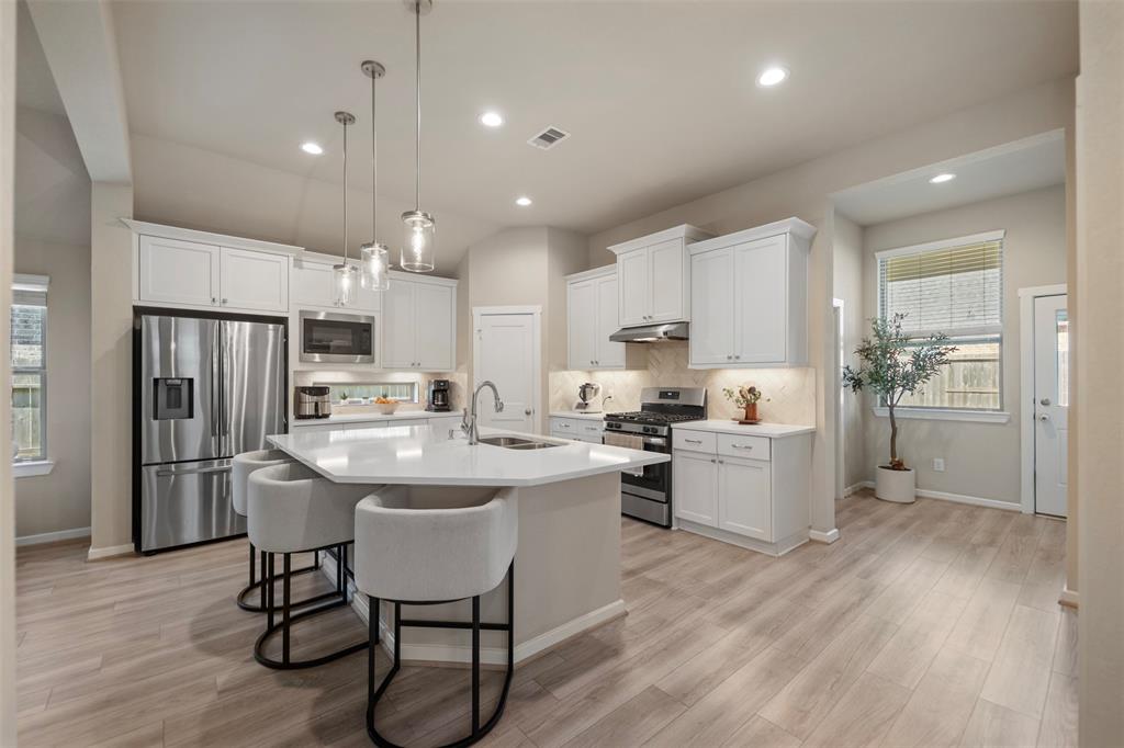 4607 Primrose Valley Lane, Fulshear, Texas image 11