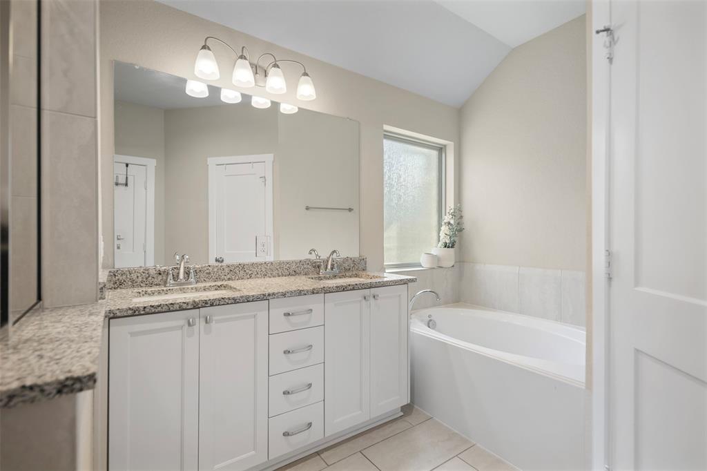 4607 Primrose Valley Lane, Fulshear, Texas image 19