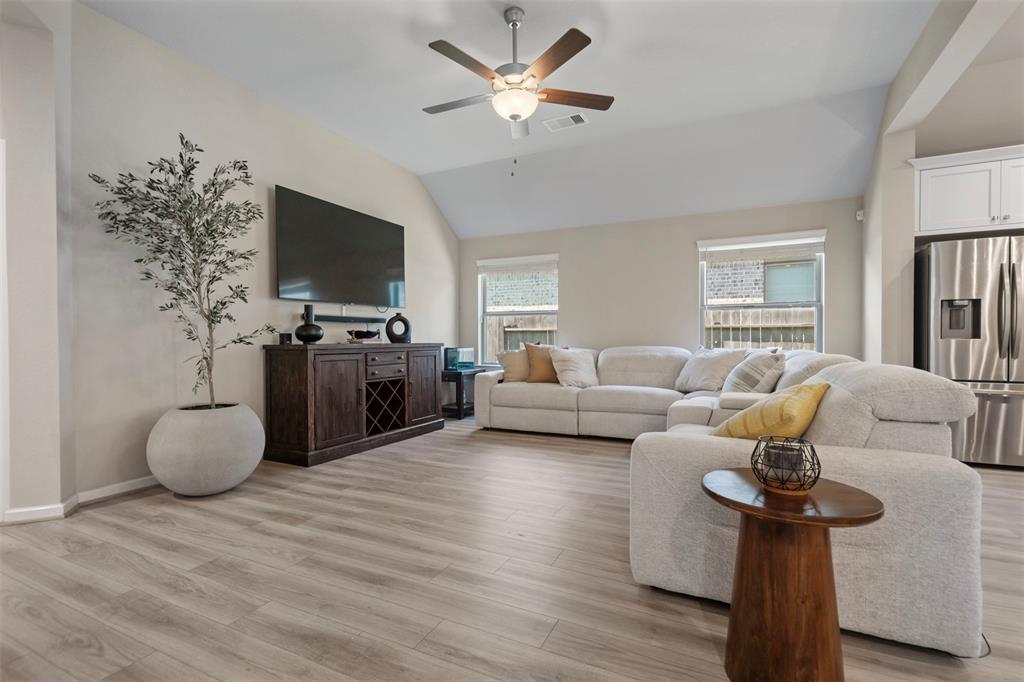 4607 Primrose Valley Lane, Fulshear, Texas image 4