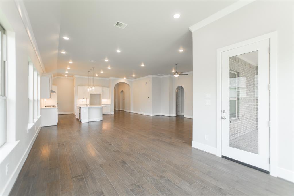 49 Cassena Grove Place, Tomball, Texas image 17