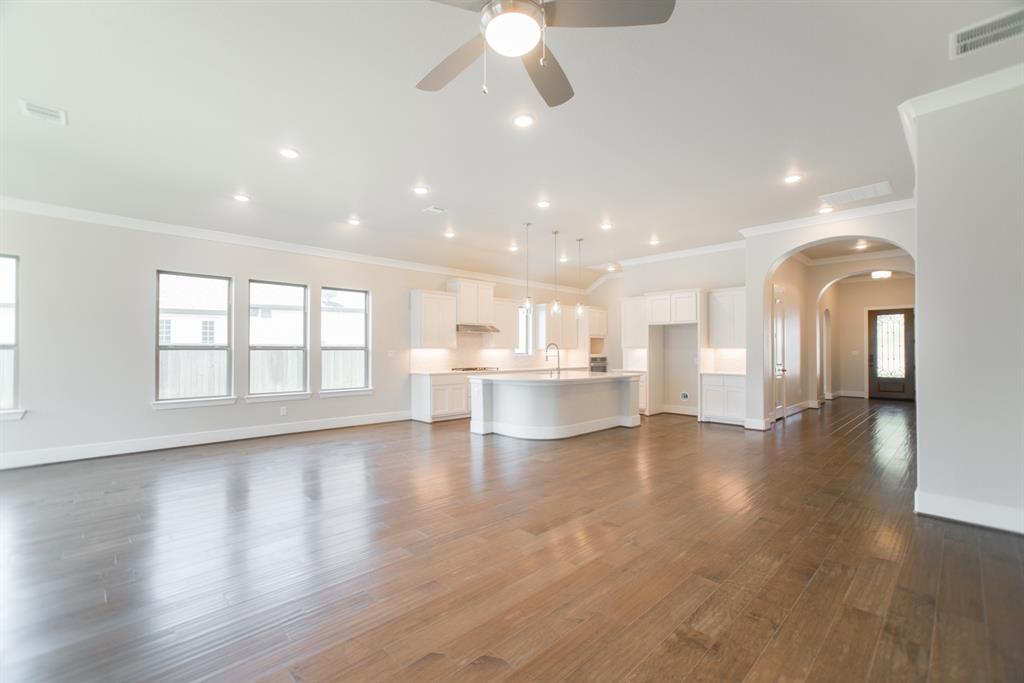49 Cassena Grove Place, Tomball, Texas image 13