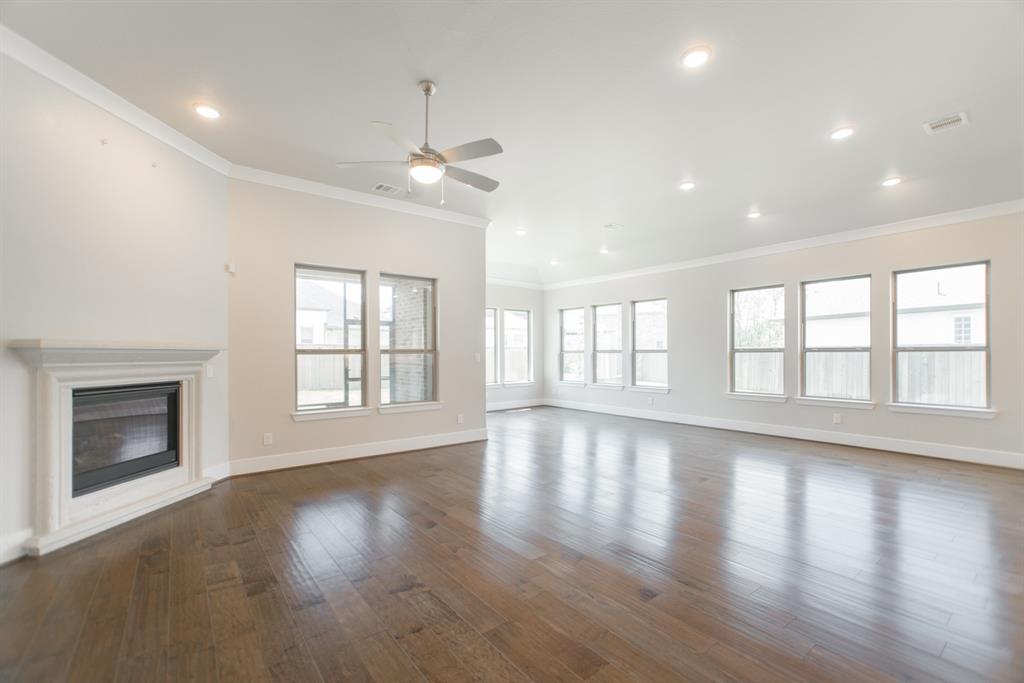 49 Cassena Grove Place, Tomball, Texas image 14