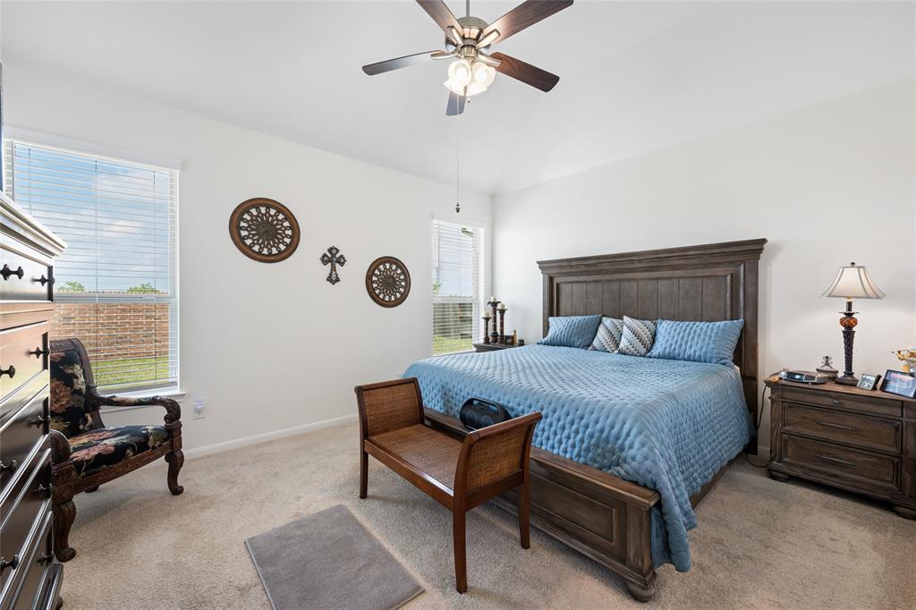 1715 Warm Breeze Drive, Angleton, Texas image 18