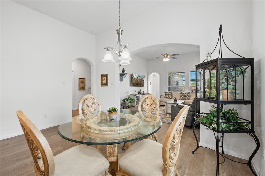 1715 Warm Breeze Drive, Angleton, Texas image 12