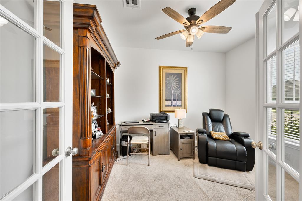 1715 Warm Breeze Drive, Angleton, Texas image 3