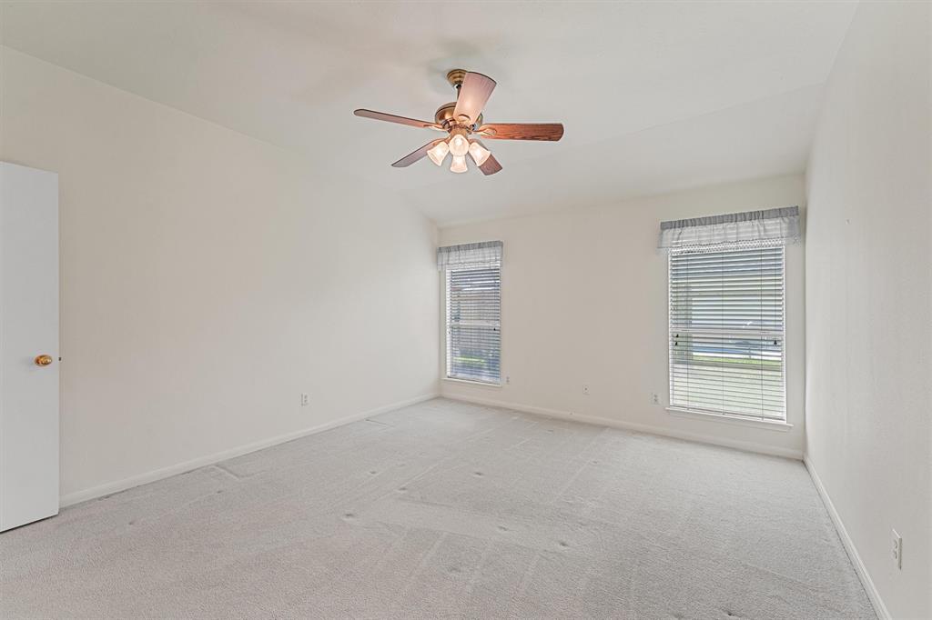 1911 Eastwood Lake Court, Kingwood, Texas image 16