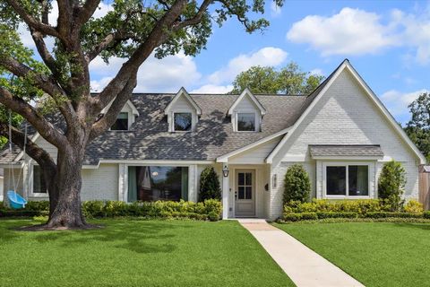 7818 Meadowglen Lane Houston TX 77063