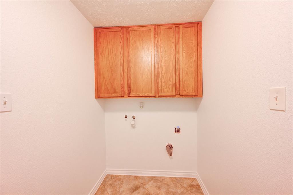 4430 Peridot Lane, Friendswood, Texas image 25