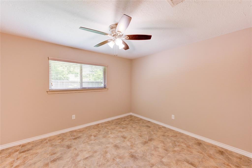 4430 Peridot Lane, Friendswood, Texas image 42