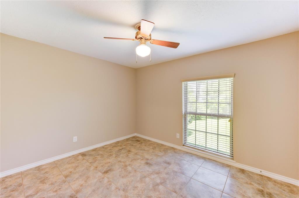 4430 Peridot Lane, Friendswood, Texas image 37