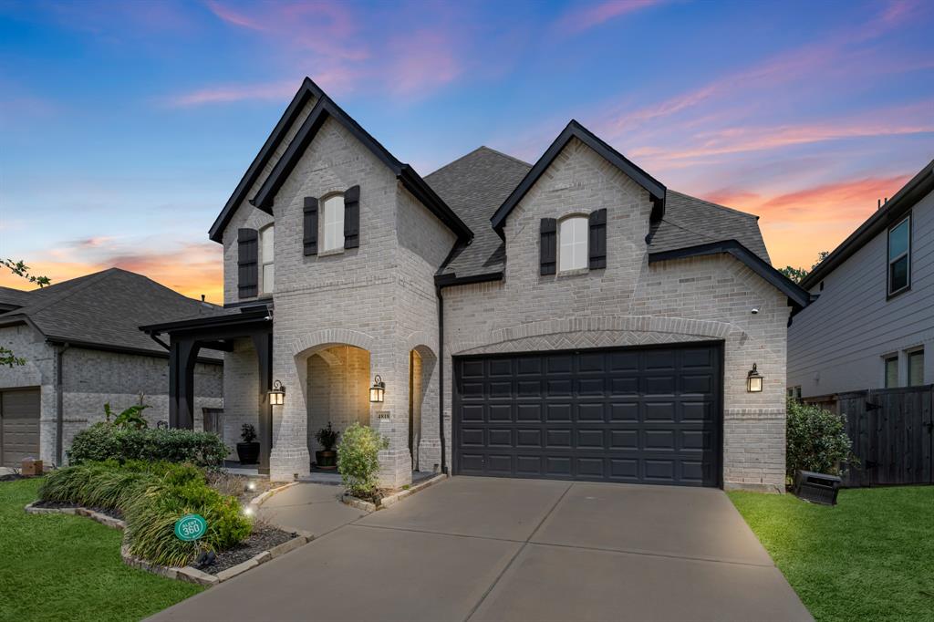 property-search 2 4818 Nodding Thistle Trail