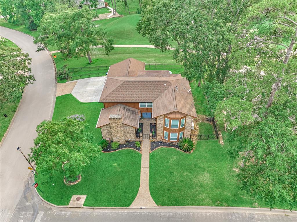 660 Hillcrest Drive, Huntsville, Texas image 3