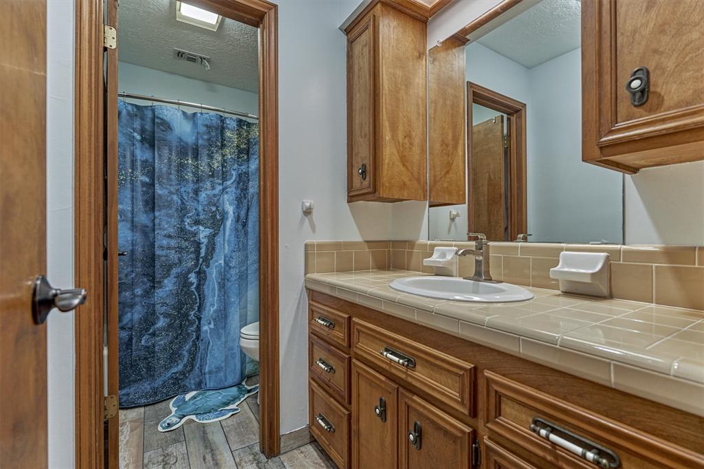 660 Hillcrest Drive, Huntsville, Texas image 39