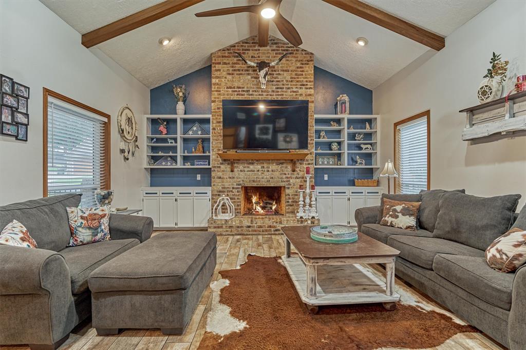 660 Hillcrest Drive, Huntsville, Texas image 13