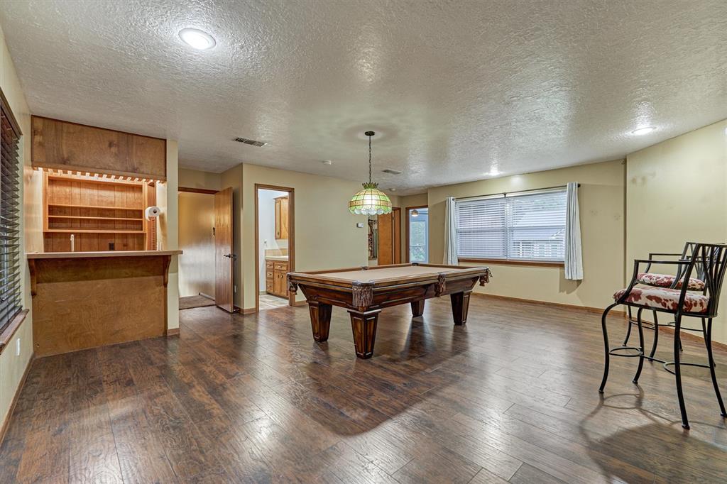 660 Hillcrest Drive, Huntsville, Texas image 33