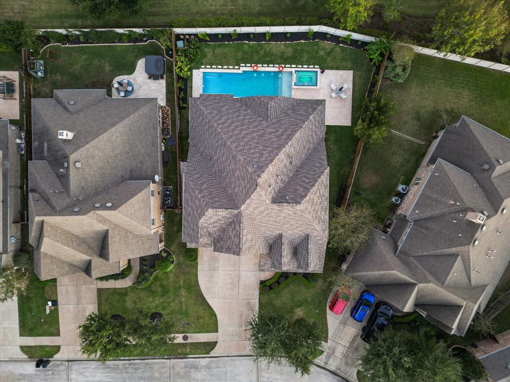 913 Ember Hills Lane
