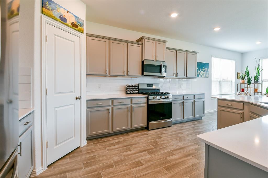 Rosharon, Texas 77583, United States, 4 Bedrooms Bedrooms, ,4 BathroomsBathrooms,Residential,Active,169158