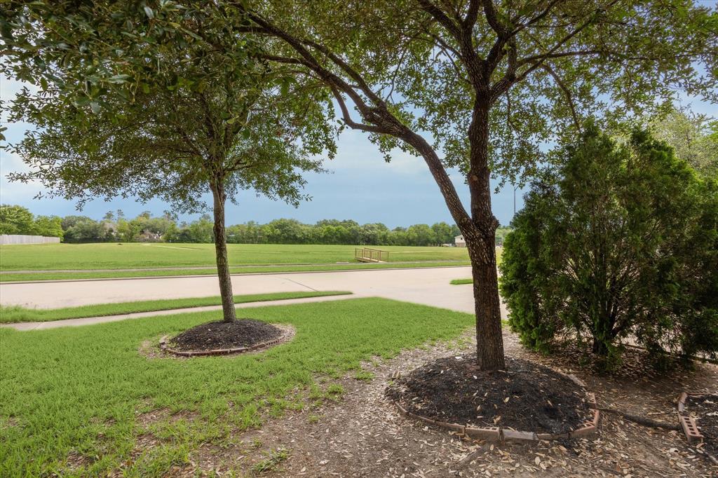 2819 Empire Oaks Lane, Katy, Texas image 3