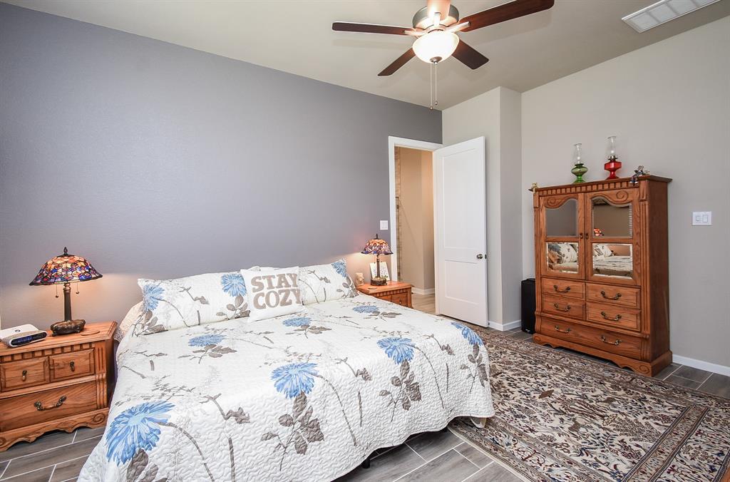 1914 Waters Branch Drive, Missouri City, Texas image 33