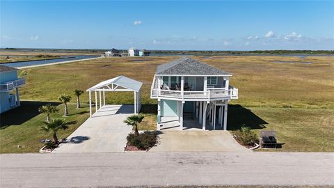 A home in Crystal Beach