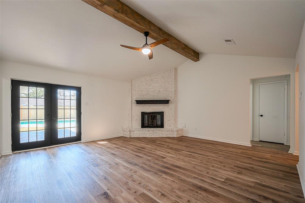 609 Heather Lane, Baytown, Texas image 7