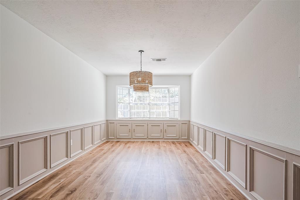 609 Heather Lane, Baytown, Texas image 15