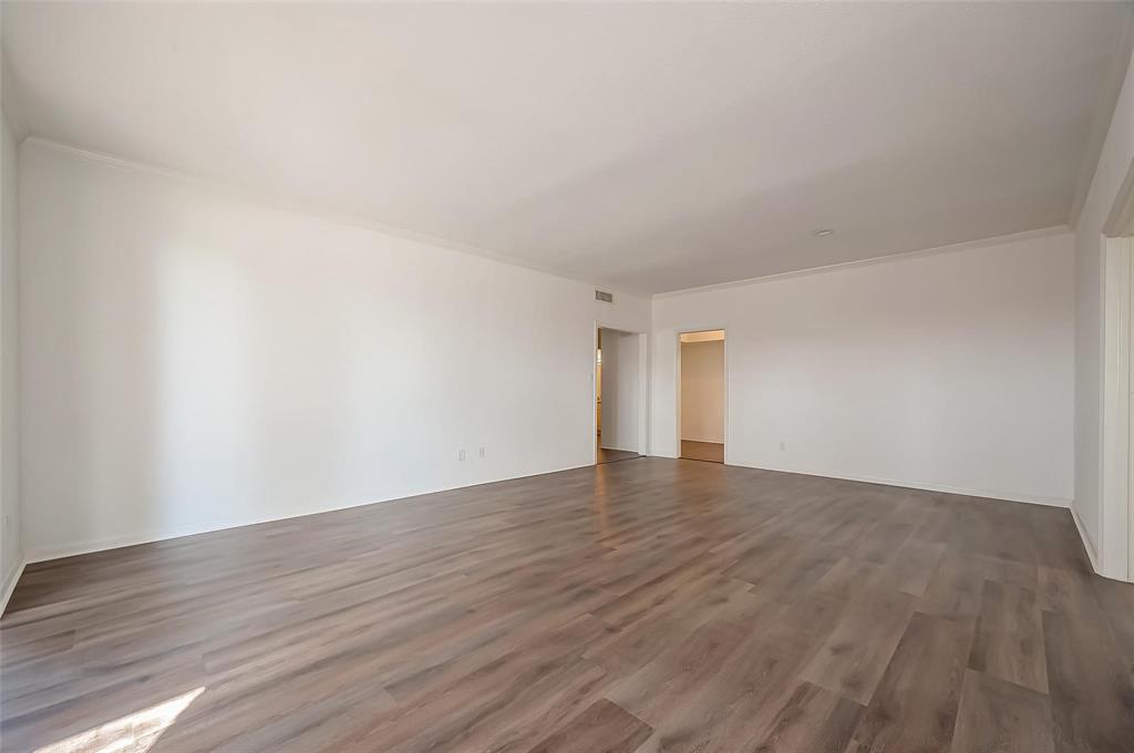 2400 N Braeswood Boulevard #106, Houston, Texas image 8