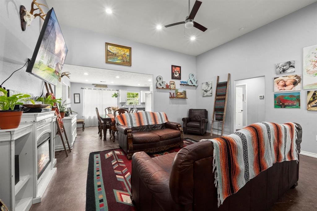 683 Cross Timbers, Livingston, Texas image 7