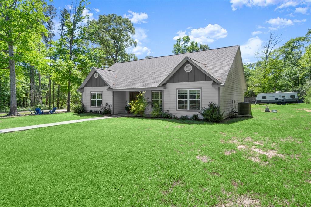 683 Cross Timbers, Livingston, Texas image 2