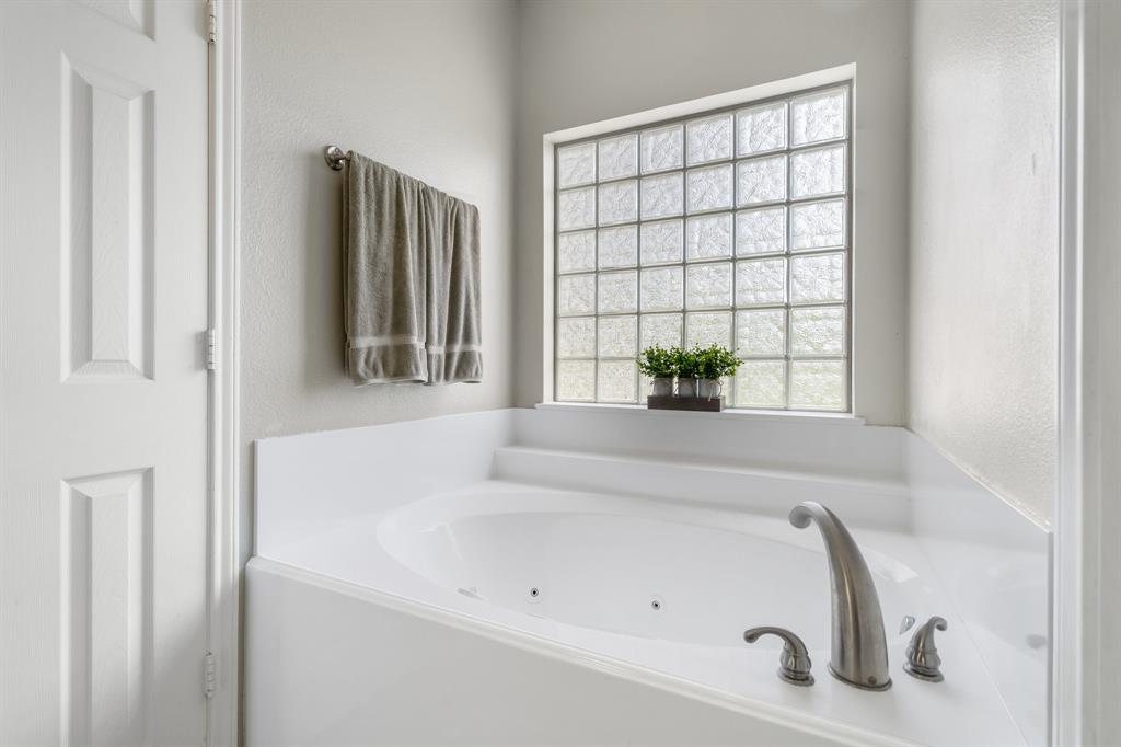 120 County Road 3373a, Cleveland, Texas image 25