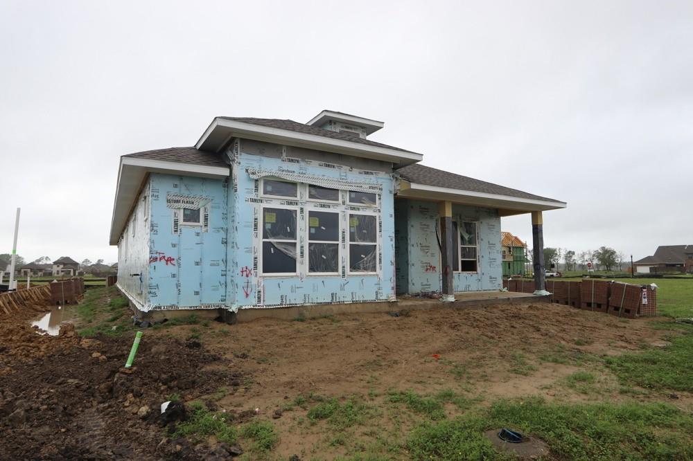 12131 Canal View Boulevard, Mont Belvieu, Texas image 4
