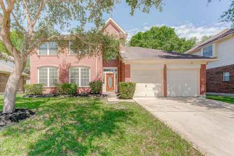 Single Family Residence in Friendswood TX 4914 Widerop Lane.jpg