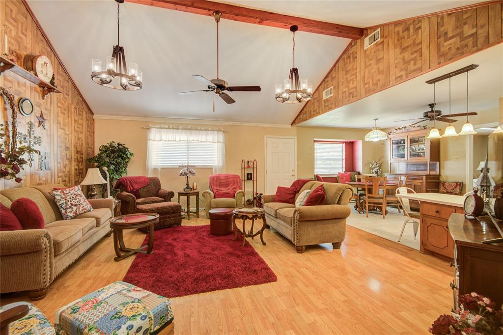 95 Robinhood Lane, Jones Creek, Texas image 7