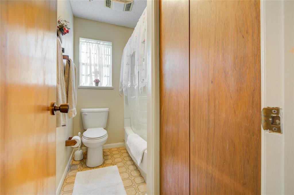 95 Robinhood Lane, Jones Creek, Texas image 24