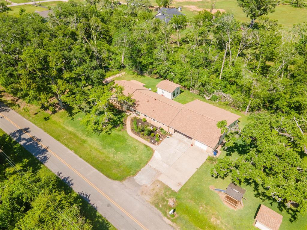 95 Robinhood Lane, Jones Creek, Texas image 36