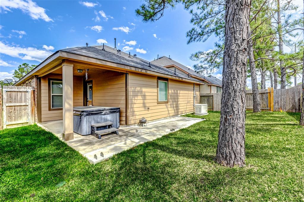 8510 Lighthouse Lake Lane, Humble, Texas image 46