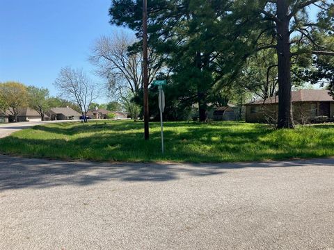 0000 Highpoint Ln Montgomery TX 77356