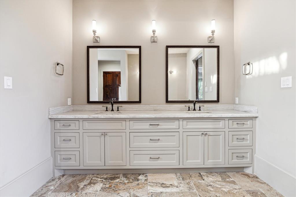 420 Aurora Street, Houston, Texas image 32
