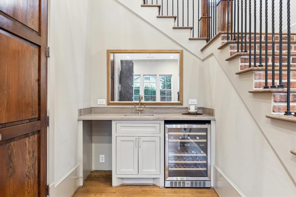 420 Aurora Street, Houston, Texas image 11
