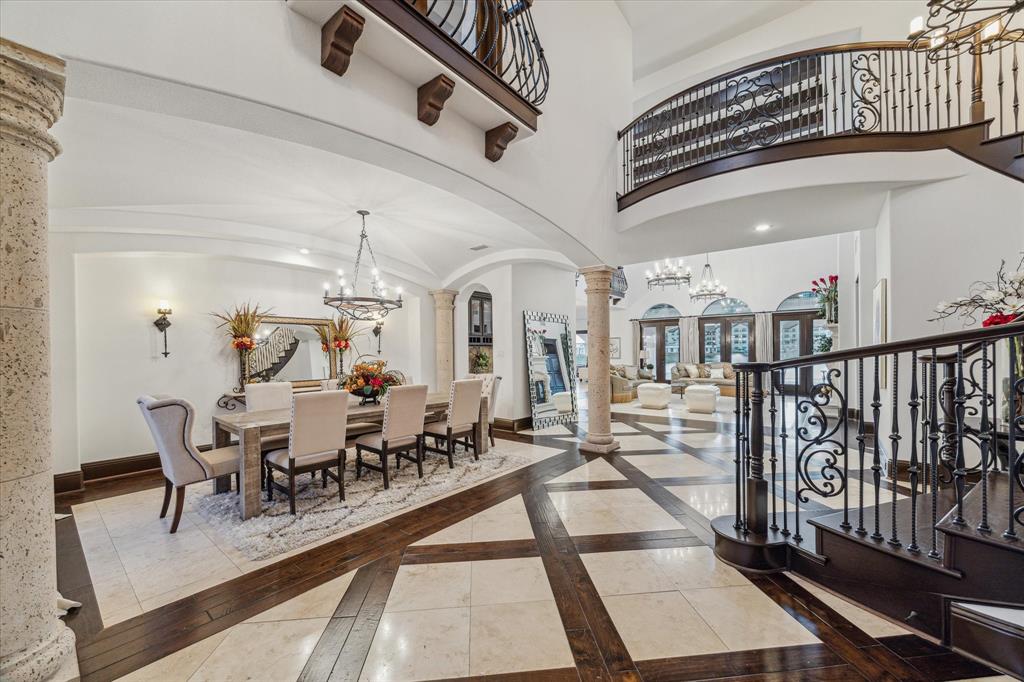 10 Enclave Manor