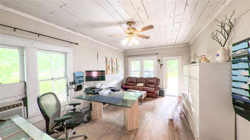 411 Kernohan Street, Crosby, Texas image 3