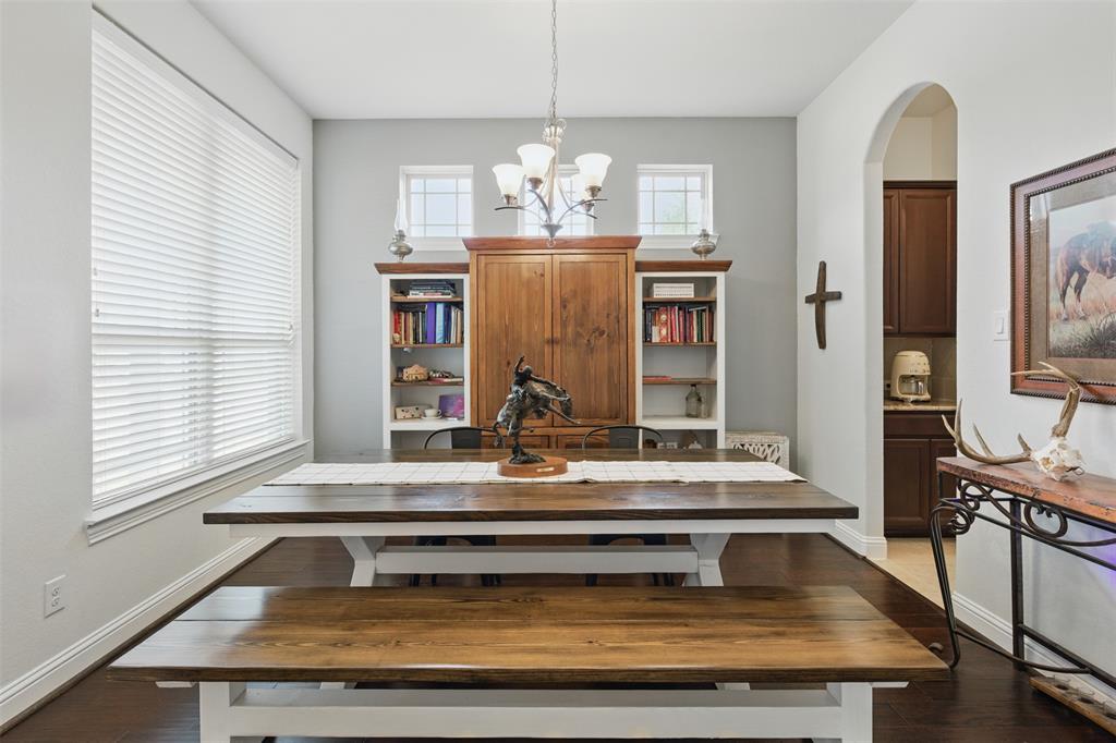 2114 Holly Manor Court