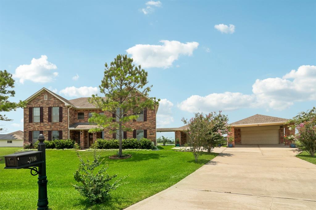 27910 S Shore Court, Rosharon, Texas image 1