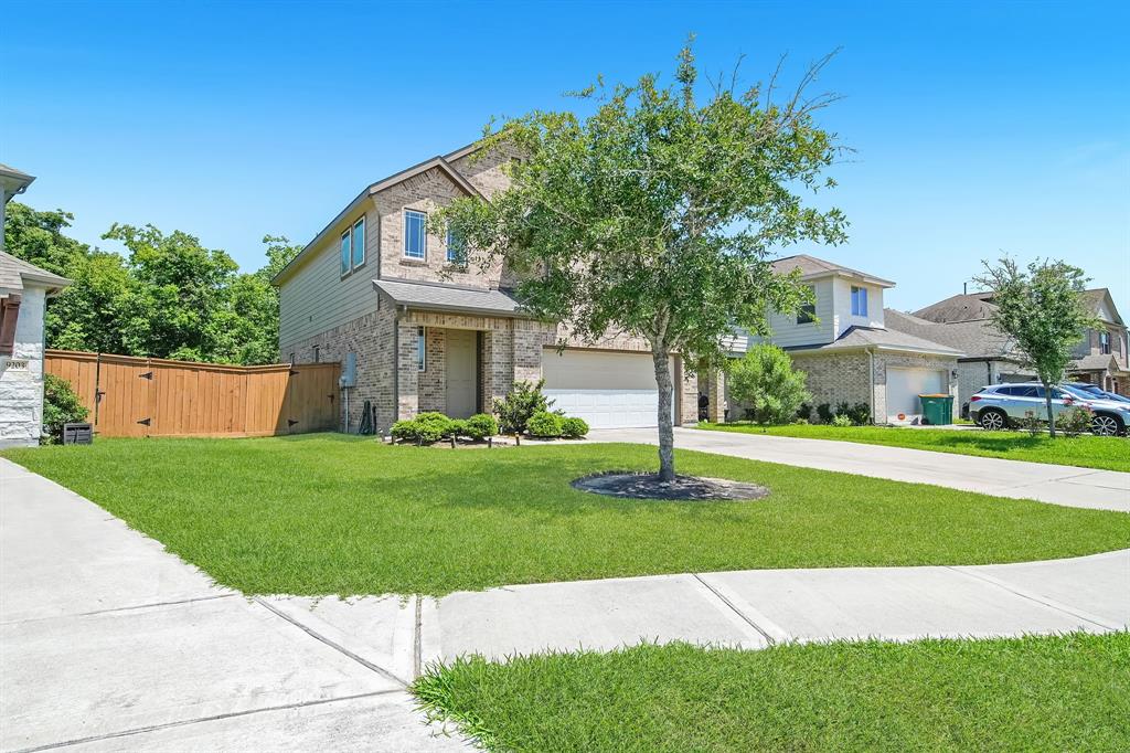 9207 Coleridge Drive, Rosharon, Texas image 3